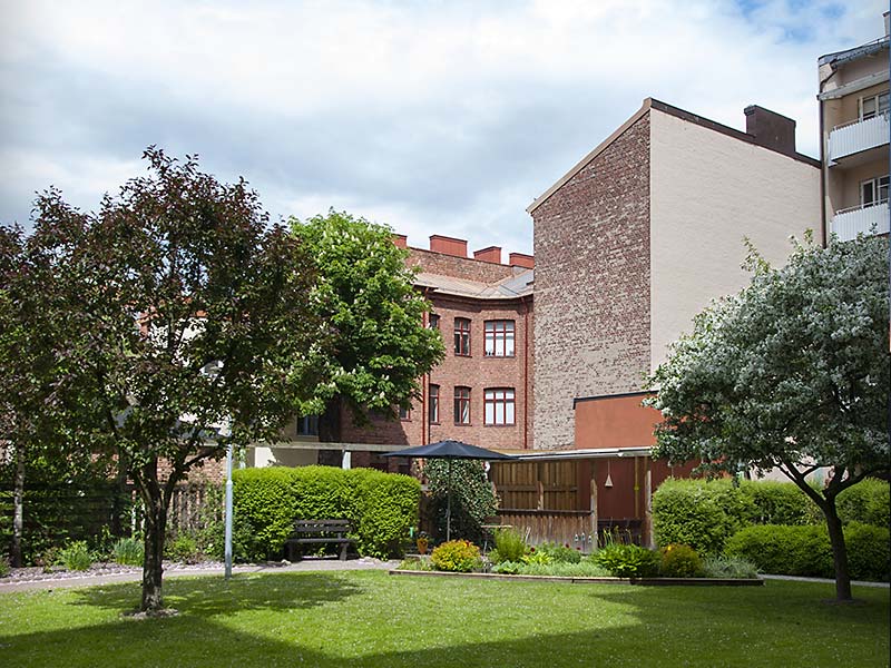 Innergården på sommaren